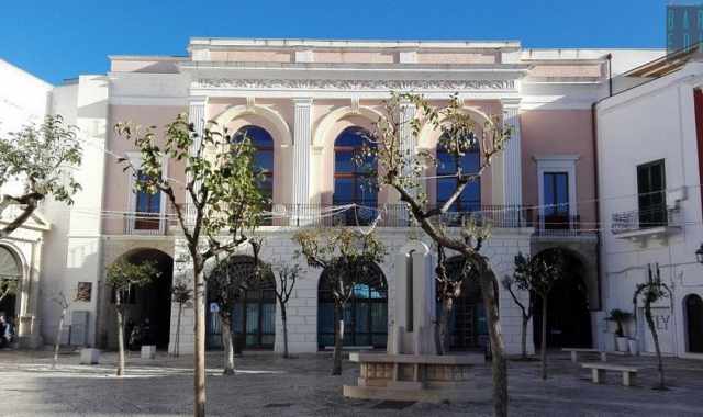 Monopoli, nel centro storico c' un gioiello "moderno":  la nuova biblioteca civica